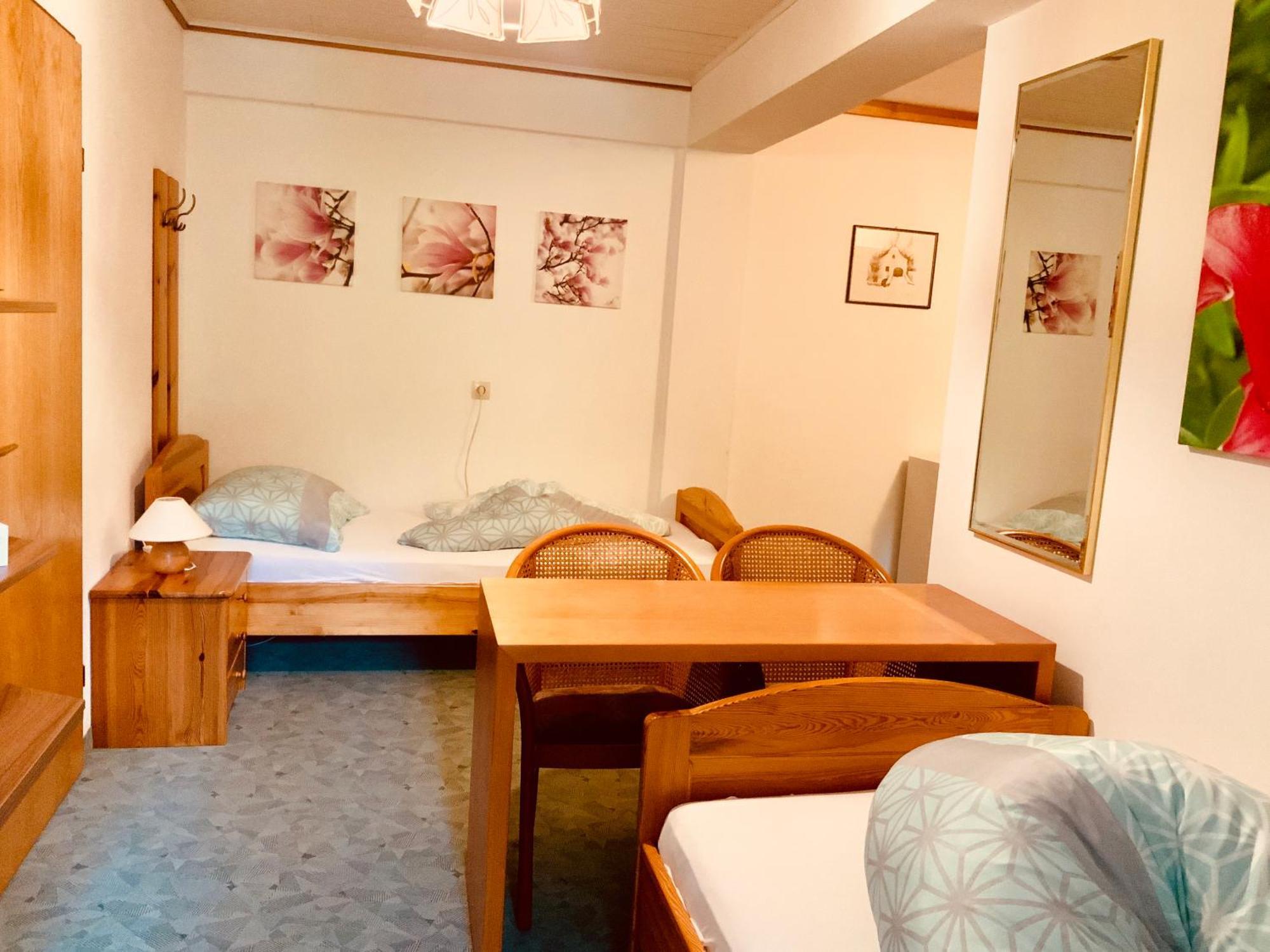 Motel Brunner Apartments & Zimmer Bad Eisenkappel Δωμάτιο φωτογραφία